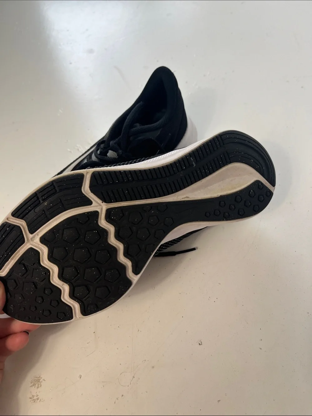 Nike Sz 6Y Black and White Downshifter Athletic Tie Up Tennis Shoes
